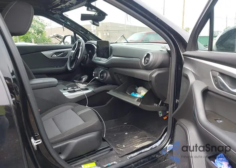 2024 Chevrolet Blazer Fwd 2Lt из США, поврежденный, VIN 3GNKBCR4XRS233343